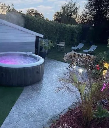 Hotel Charmante Maison Spacieuse Avec Jacuzzi Privatif