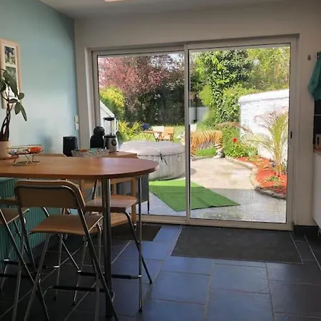 Charmante Maison Spacieuse Avec Jacuzzi Privatif